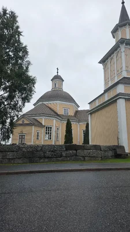 Alavetelin kirkko – Kirkko