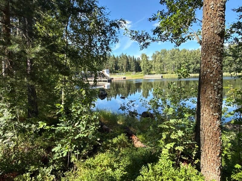 Kirjaslampi 2