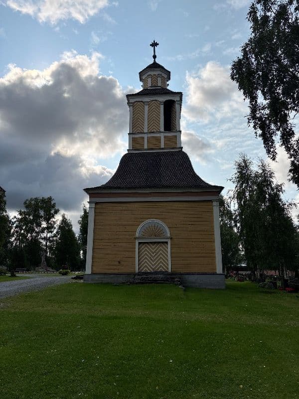 Kaustisen kirkko – Tapuli